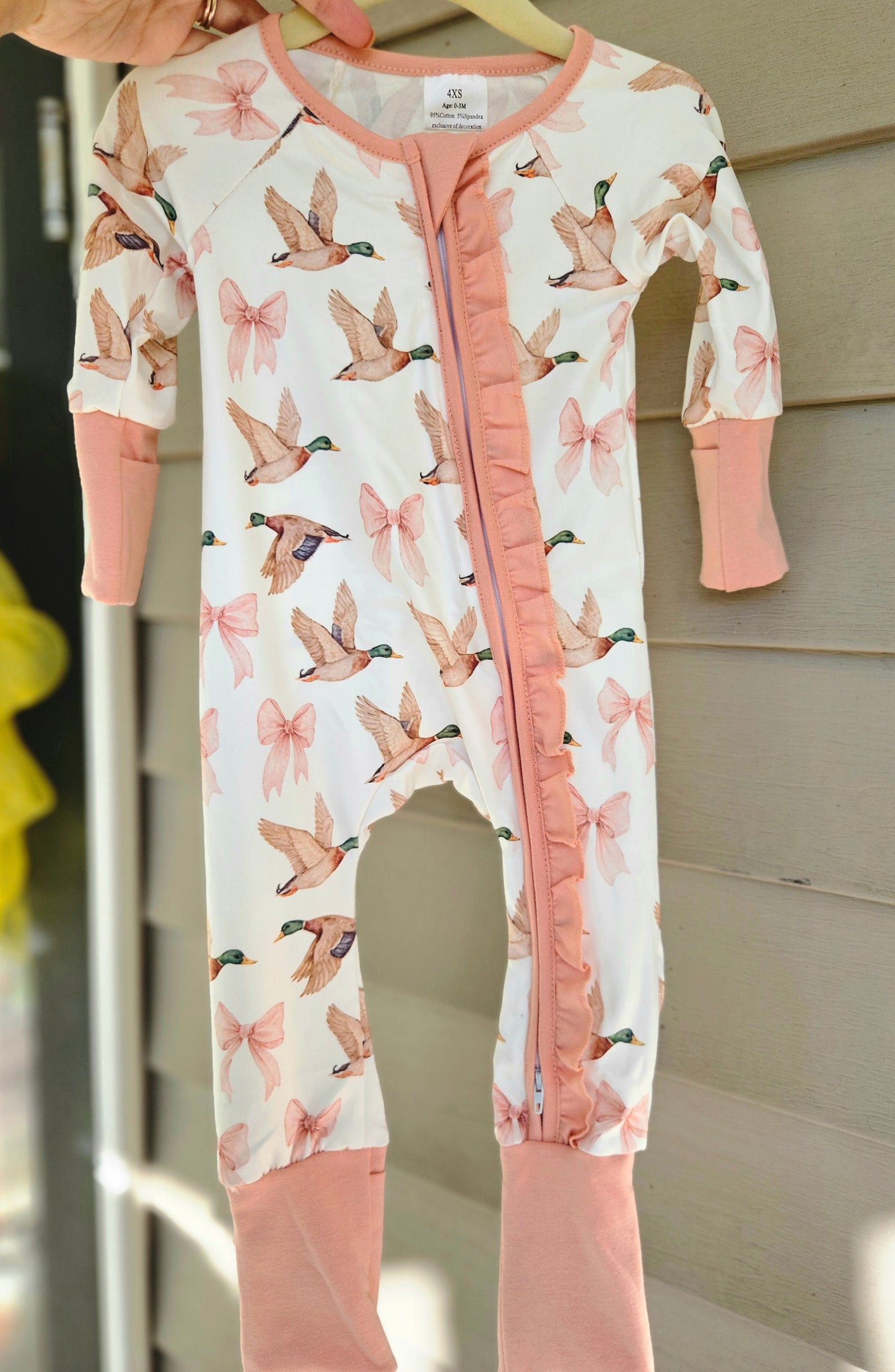 Mallard and Bows Ruffle Zippy #533