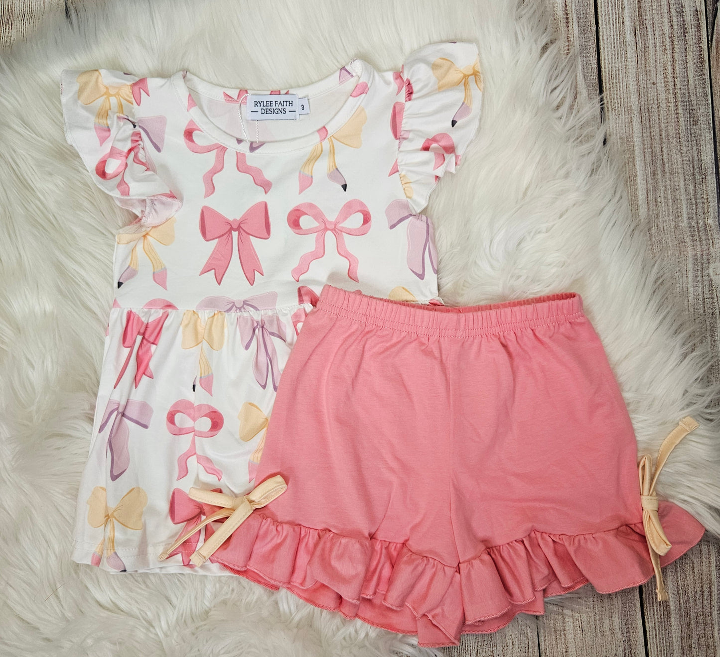 Back to School Bow Pencil Set