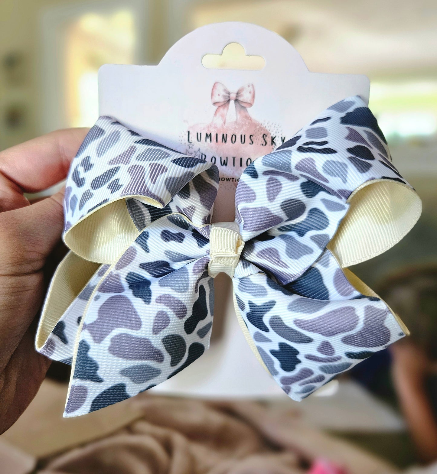 Grey Camo Medium Clip Bow