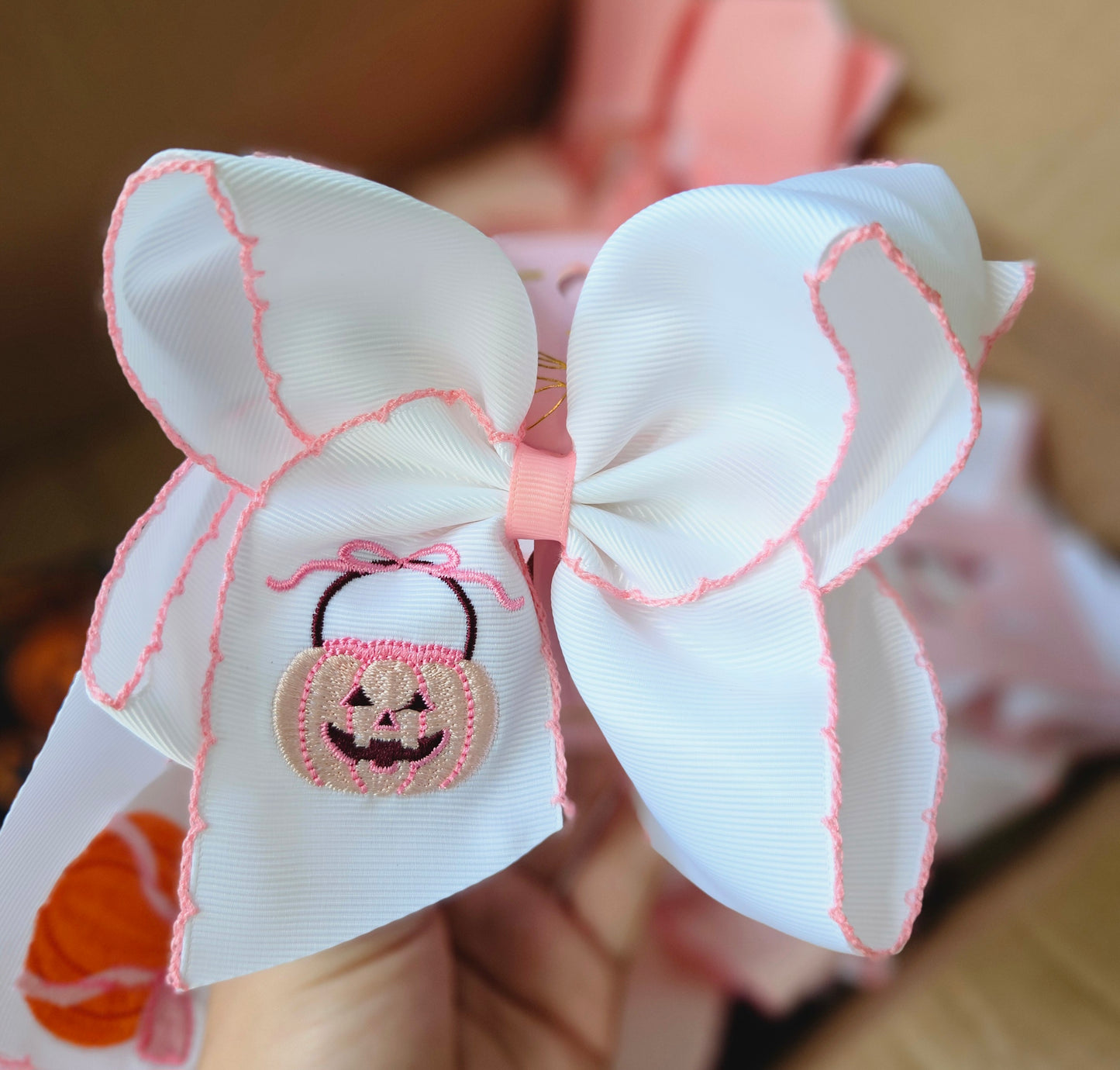 Jack-O-Lantern Pink Bucket Clip Bow