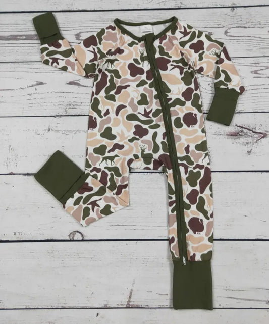 Boy's Hidden Animals Camo Zippy Sleeper #579