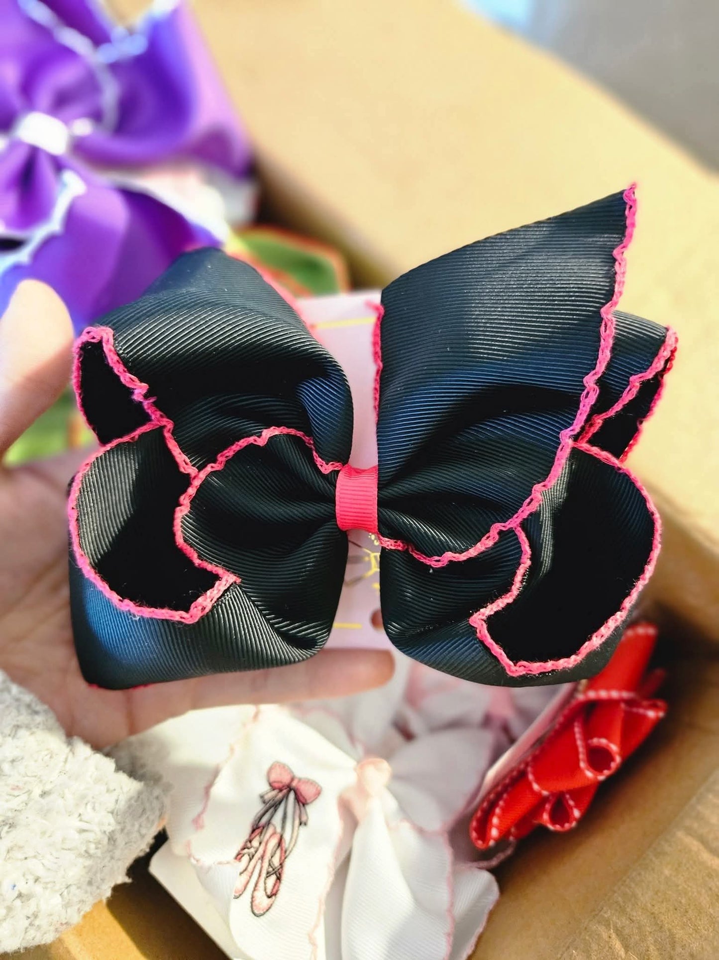Black with Pink Trim Bow