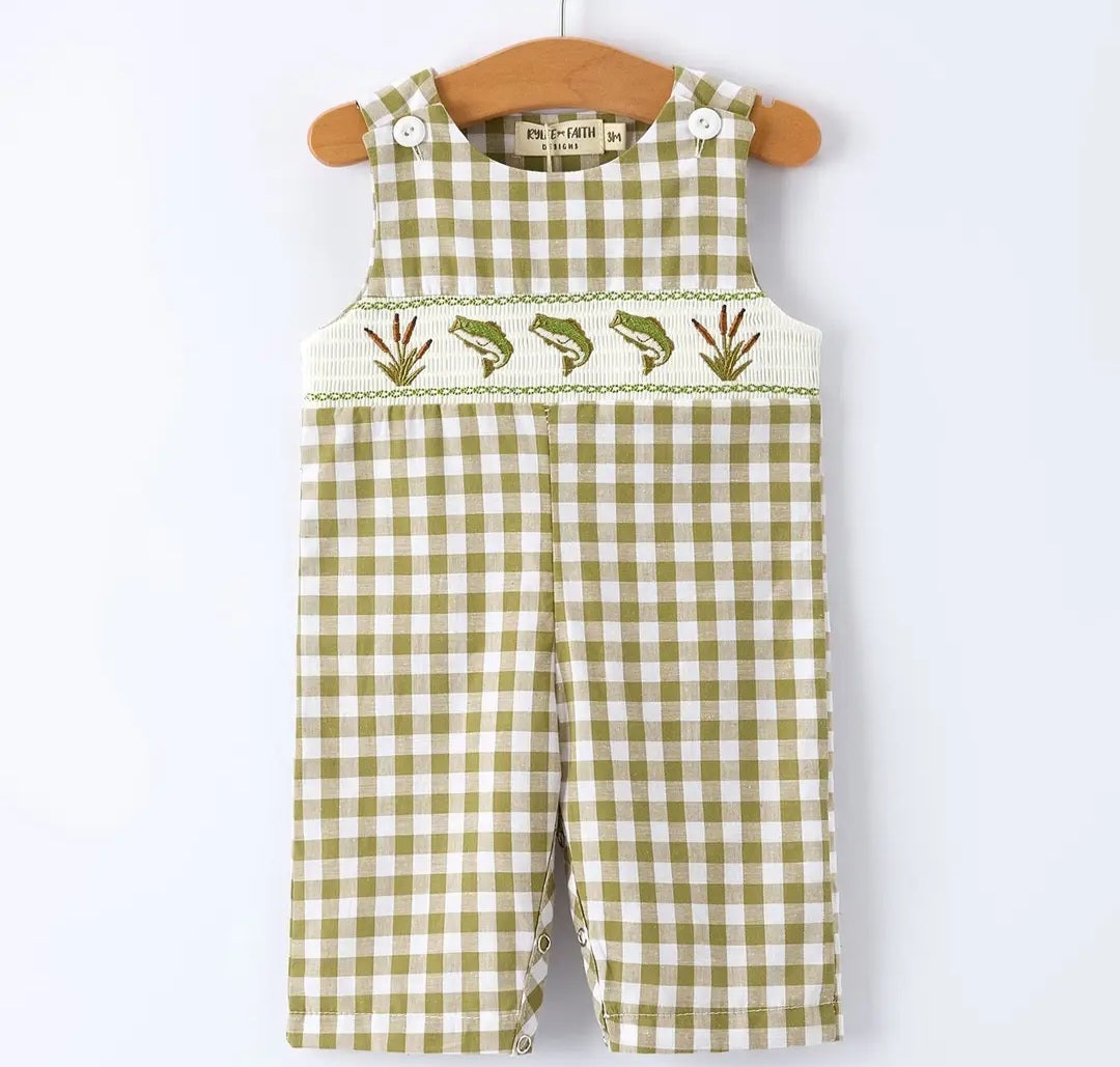 Bass Theme Smocked Boys JonJon #537