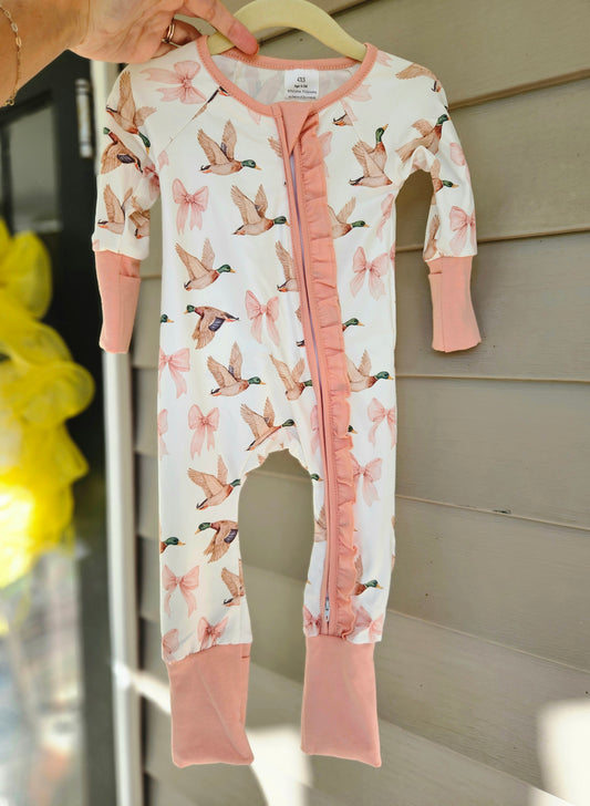 Mallard and Bows Ruffle Zippy #533