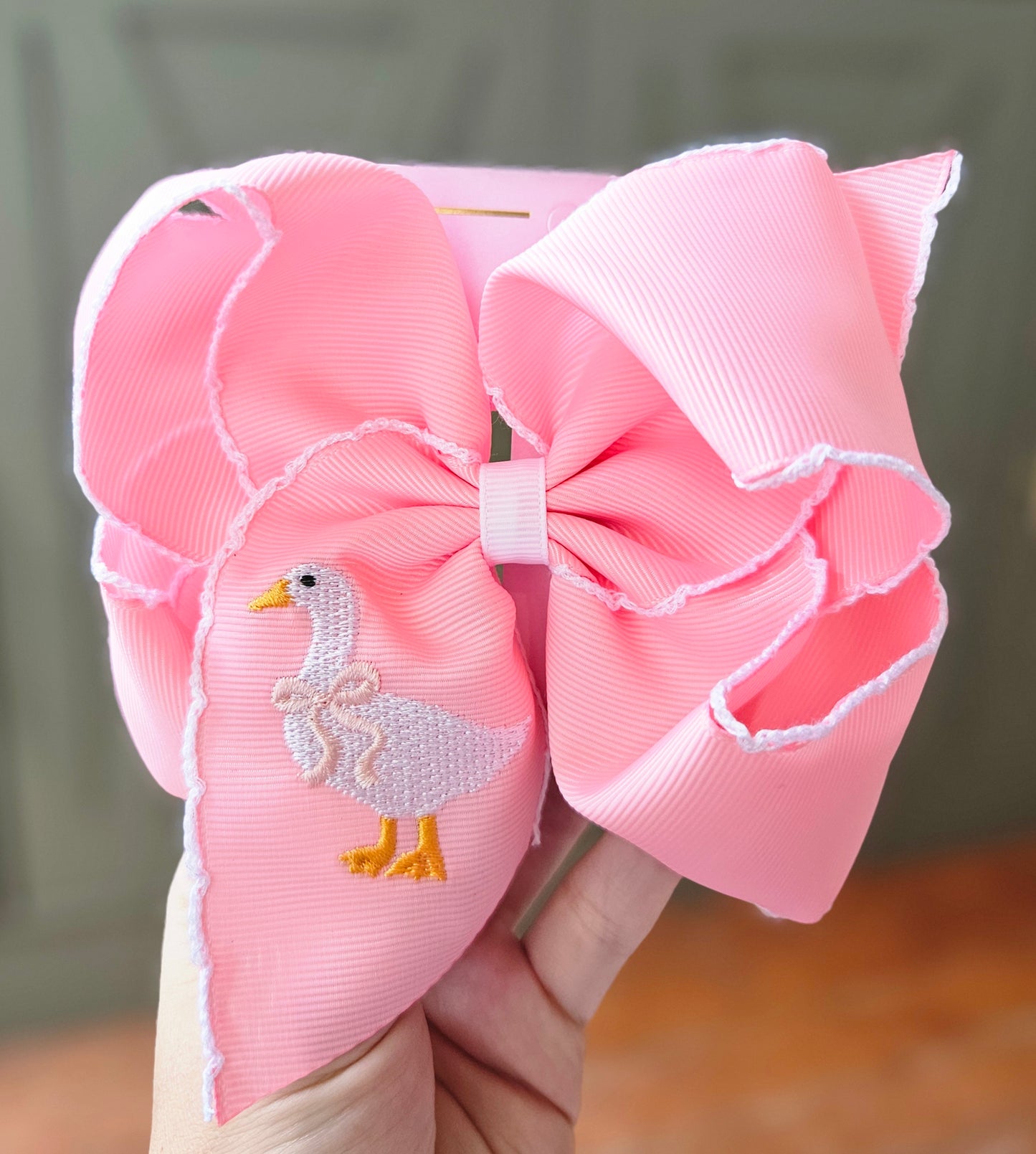 Pink Goose Clip Bow