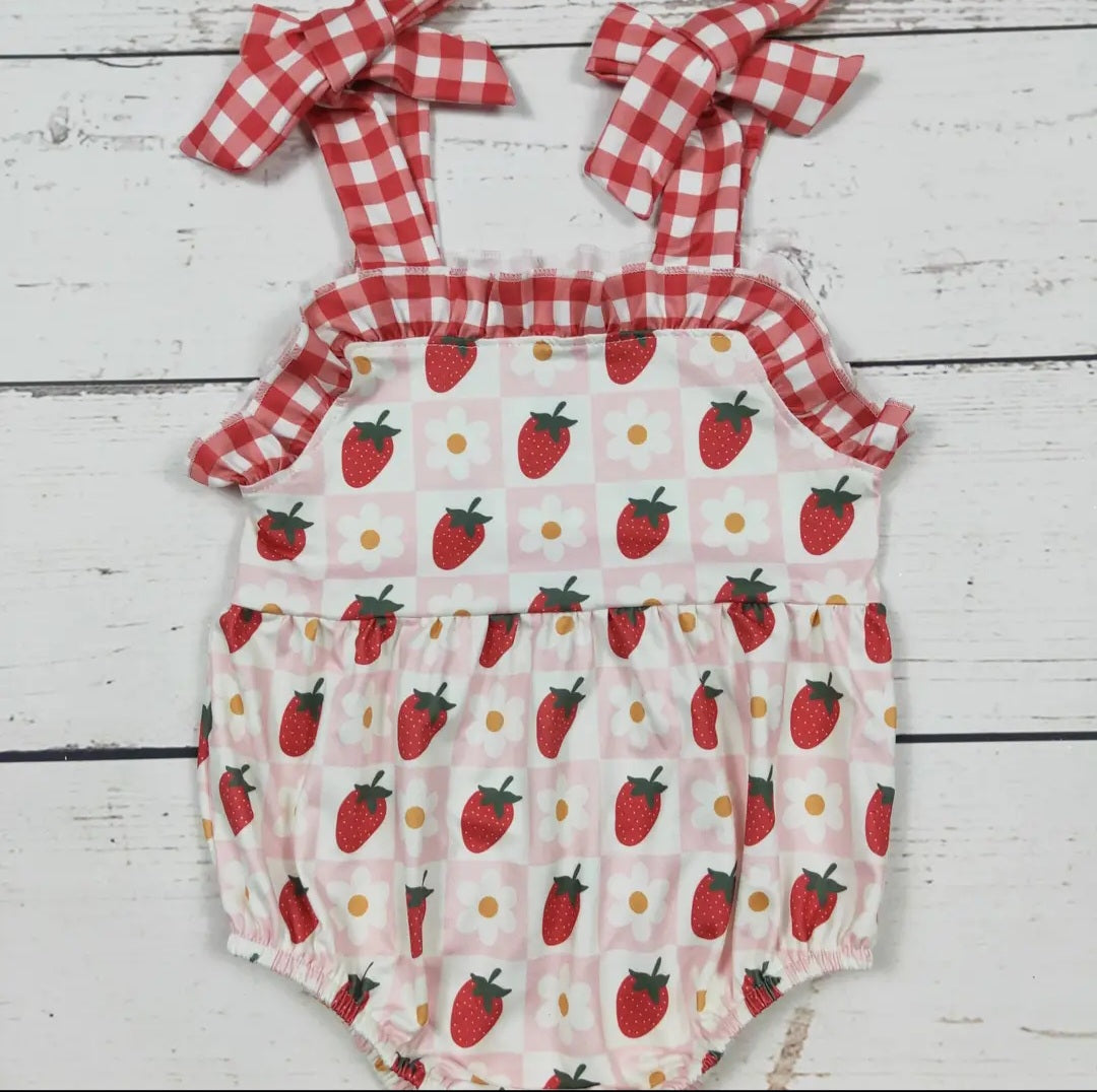 Checkered Strawberry Summer Bubble #543